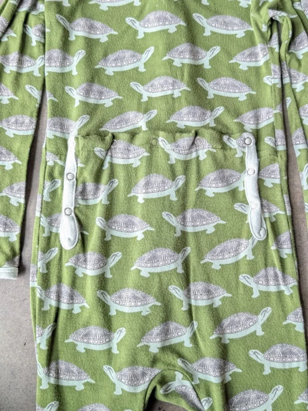 Catch a Tiger by Kickee Pants Green Turtle Print Bamboo One Piece Pajamas size 5